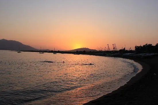 Perili Bay Resort Hotel Emecik 3*,